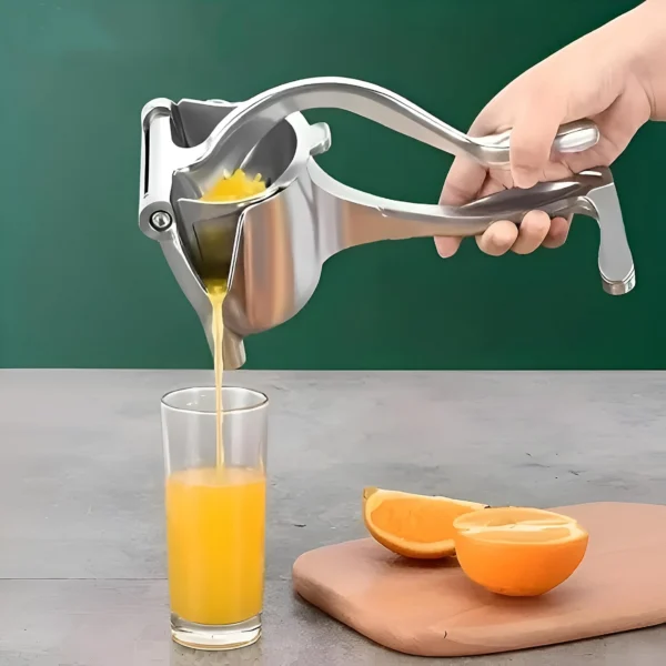 Hand-press-juicer